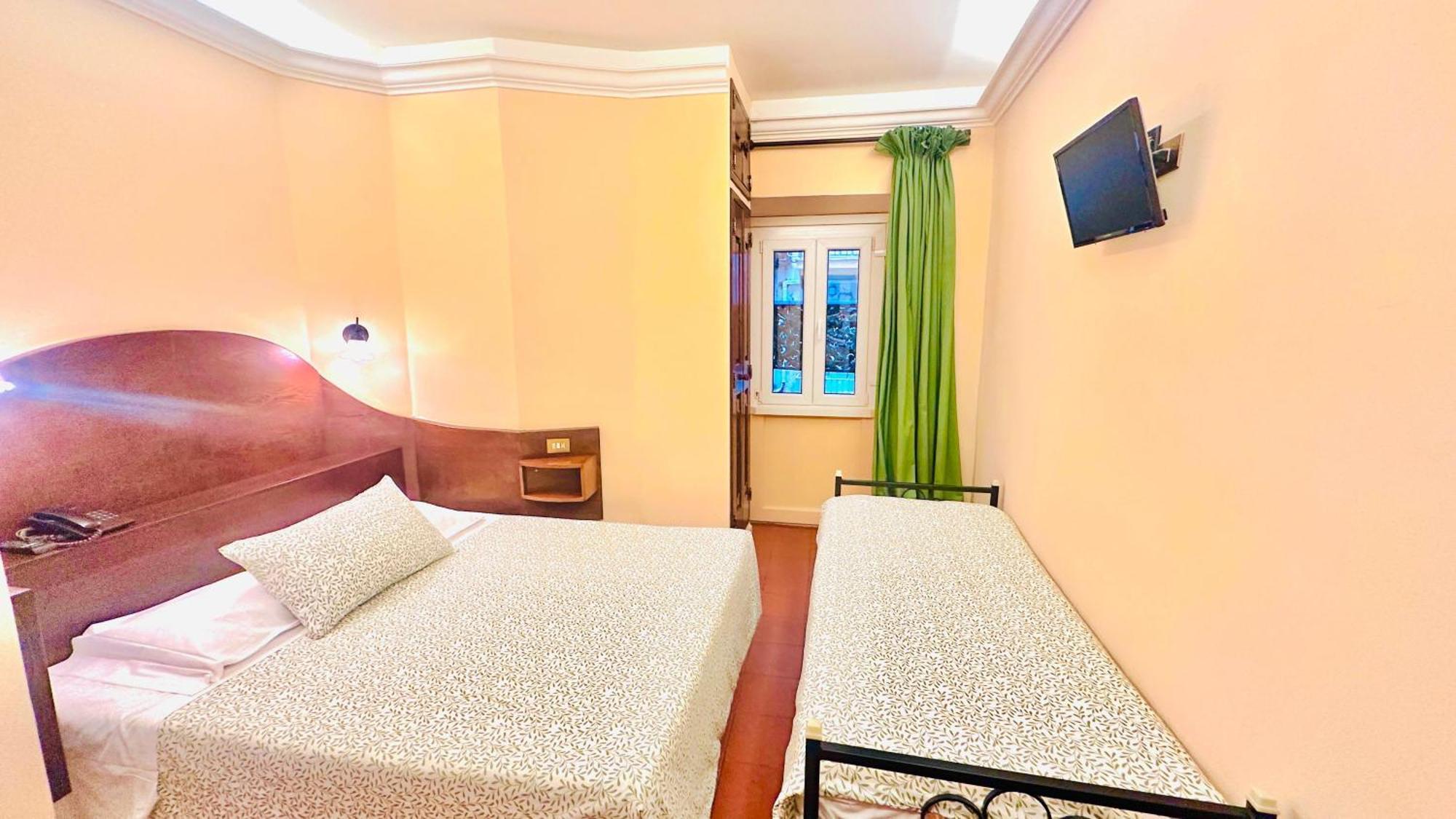 Hotel 4 Coronati Rome Extérieur photo